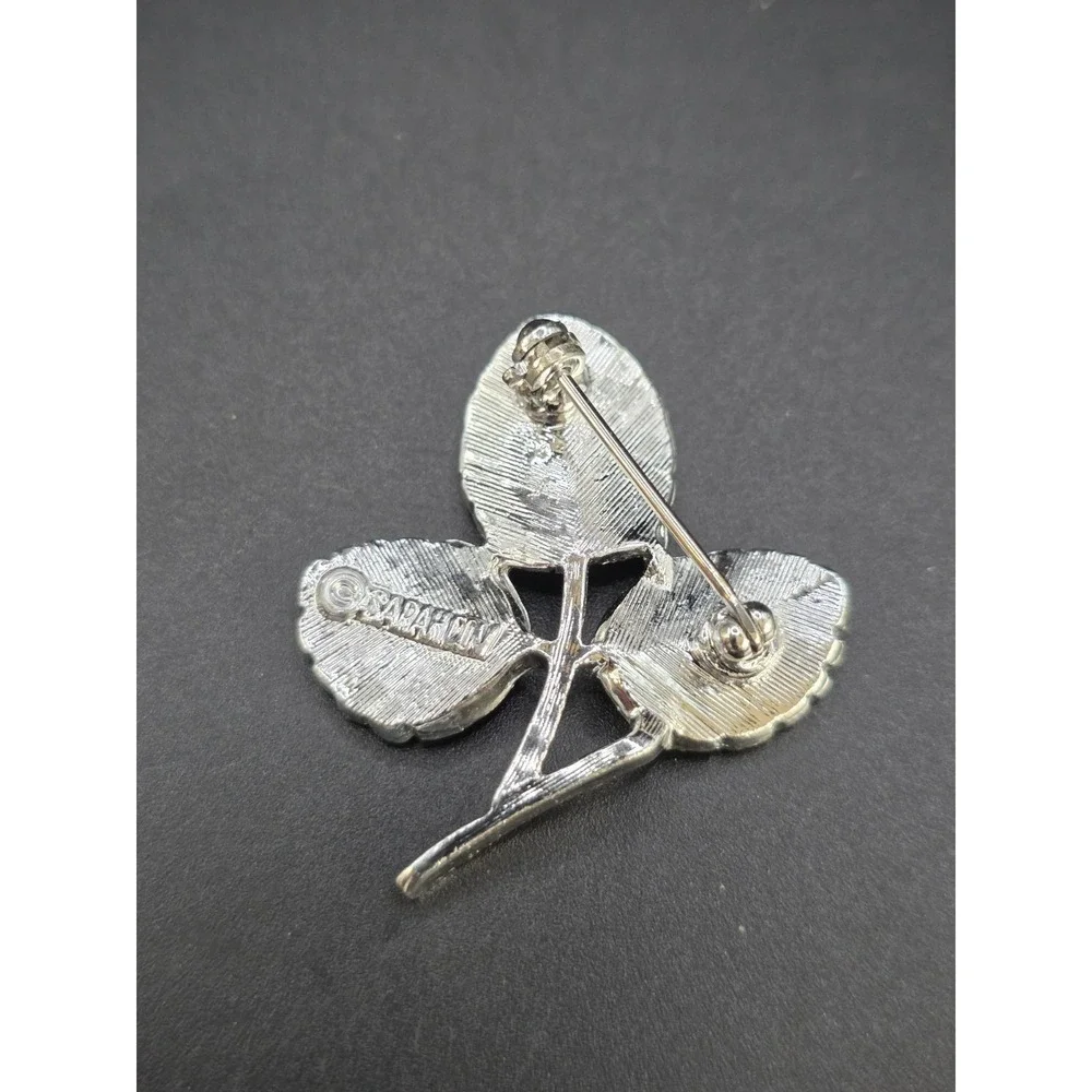 vintage Sarah Coventry silver-tone three-leaf brooch pin